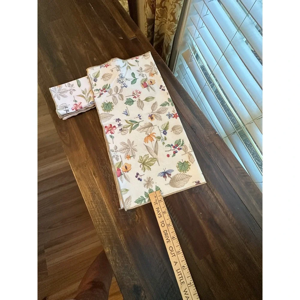 Longaberger Vintage Botanical Floral Cloth Napkins Set of 2